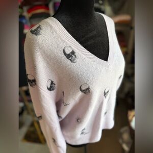 360Cashmere Women's Lightest Lavender V-Neck Sweater, Slightly Macabre! Roomy S